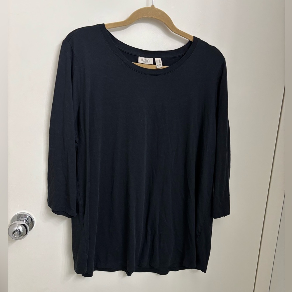 LOGO/Lori Goldstein lightweight pullover with 3/4 sleeves